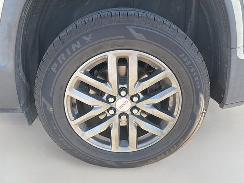 Used 2017 GMC Acadia SLT image 18