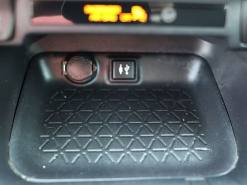 Used 2019 Toyota RAV4 XLE w/ All Weather Liner Package AWD/4WD image 28