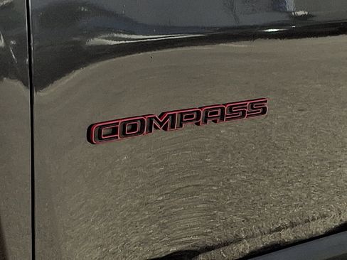 Used 2023 Jeep Compass Trailhawk image 30