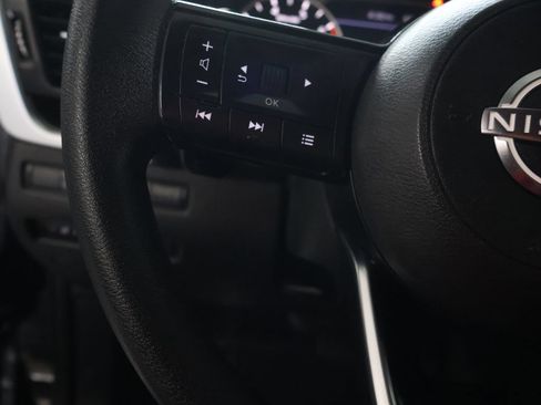 Used 2023 Nissan Rogue SV AWD/4WD image 19