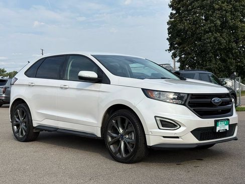 Used 2018 Ford Edge Sport w/ Equipment Group 401A AWD/4WD image 2
