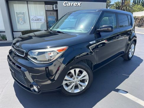 Used 2016 Kia Soul + w/ Primo Package FWD image 1