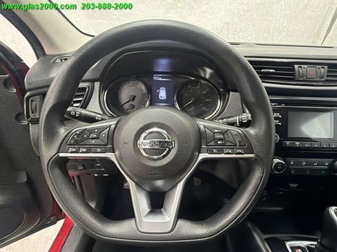 Used 2017 Nissan Rogue Sport S w/ S Appearance Package AWD/4WD image 4