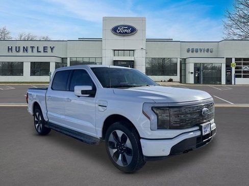 Used 2023 Ford F150 Lightning Platinum image 3