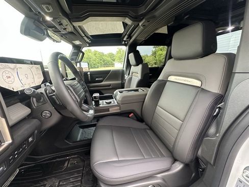New 2025 GMC Hummer EV 2X image 13