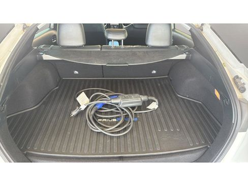 Used 2021 Toyota Prius Prime Limited FWD image 12