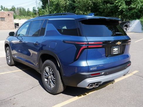 New 2026 Chevrolet Traverse LT w/ Enhanced Driving Package image 5