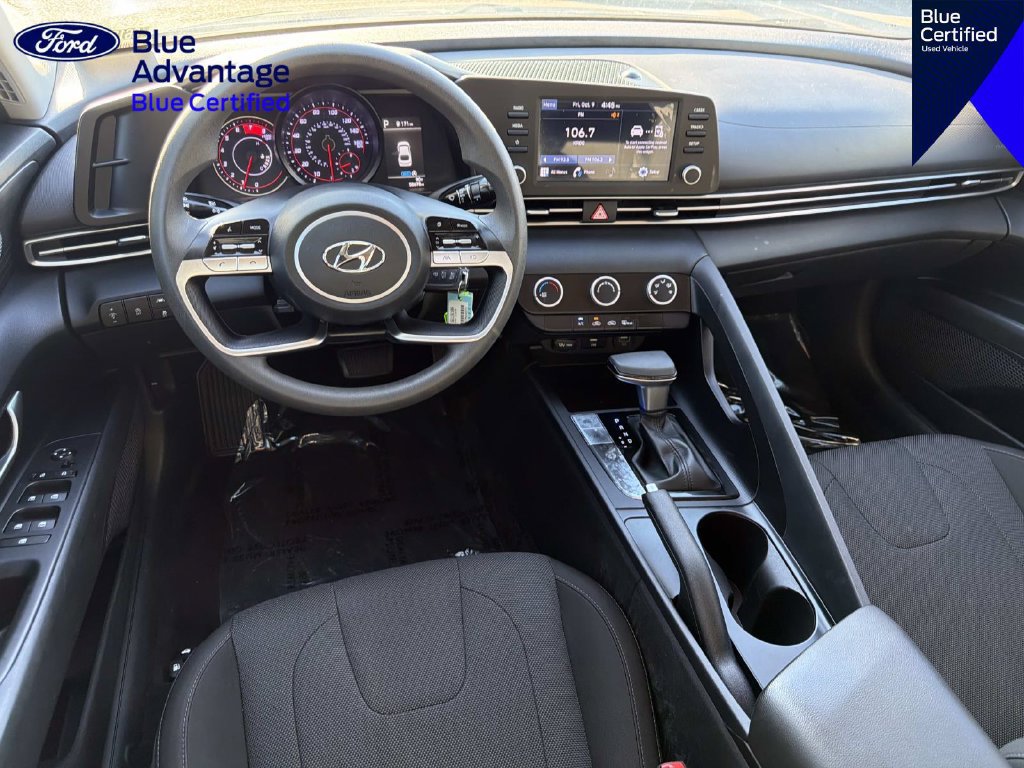 Used 2021 Hyundai Elantra SE FWD image 9