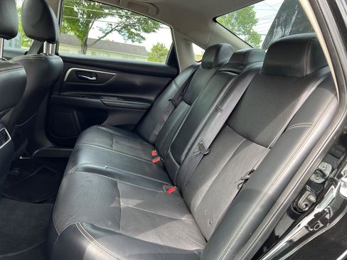 Used 2017 Nissan Altima 2.5 SL w/ Moonroof Package FWD image 26
