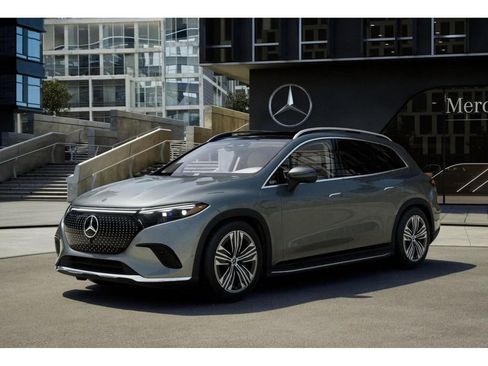 New 2026 Mercedes-Benz EQS 400 4MATIC SUV image 39