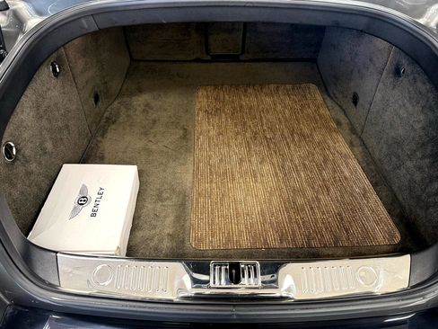 Used 2015 Bentley Flying Spur V8 image 12