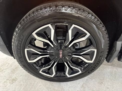 Used 2026 GMC Sierra EV Denali AWD/4WD image 36