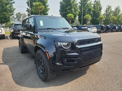 New 2026 Land Rover Defender 110 OCTA AWD/4WD image 8