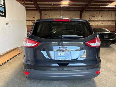Used 2015 Ford Escape S image 5