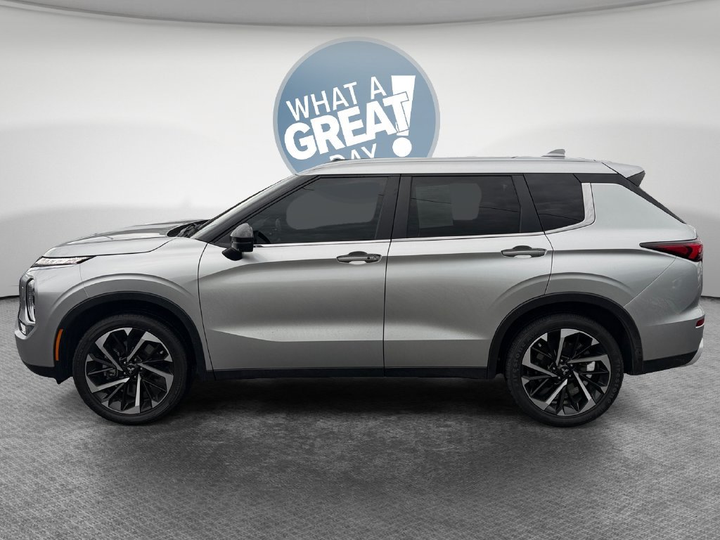 Used 2024 Mitsubishi Outlander SE AWD/4WD image 7