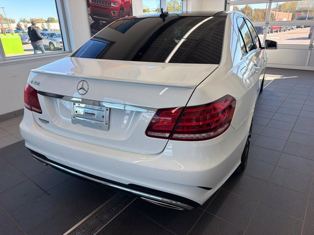 Used 2016 Mercedes-Benz E 350 Sedan image 4