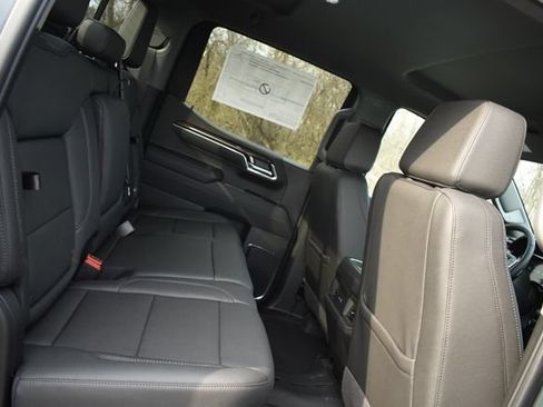 New 2026 Chevrolet Silverado 1500 LT Trail Boss w/ LT Trail Boss Premium Package AWD/4WD image 17