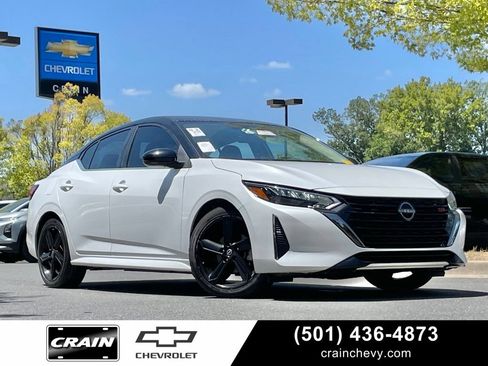 Used 2024 Nissan Sentra SR FWD image 1