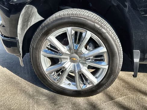 Used 2024 Chevrolet Silverado 1500 High Country w/ High Country Premium Package image 9