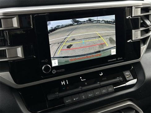 Used 2022 Toyota Tundra SR5 w/ Convenience Package image 15