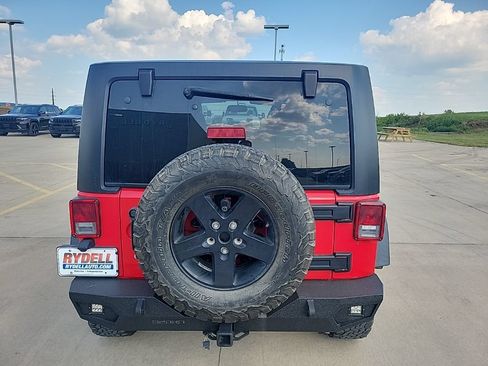 Used 2017 Jeep Wrangler Unlimited Sport AWD/4WD image 4