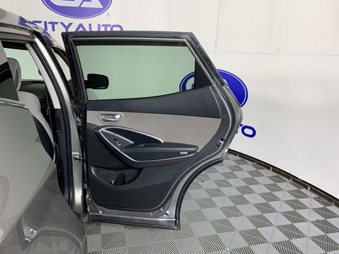 Used 2018 Hyundai Santa Fe Sport FWD image 35