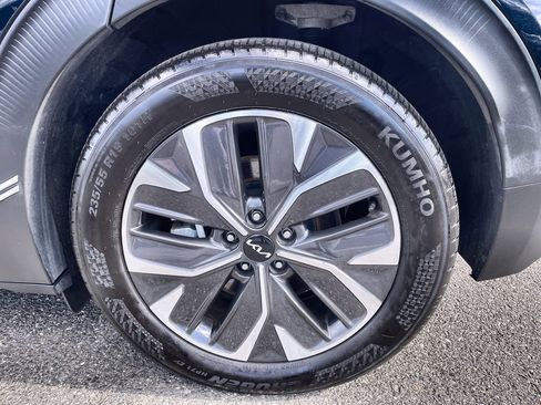 Certified 2024 Kia EV6 Light image 10