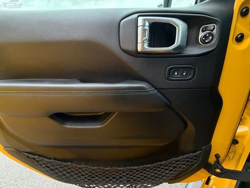 Certified 2021 Jeep Wrangler Unlimited Rubicon 4xe w/ Cold Weather Group image 30