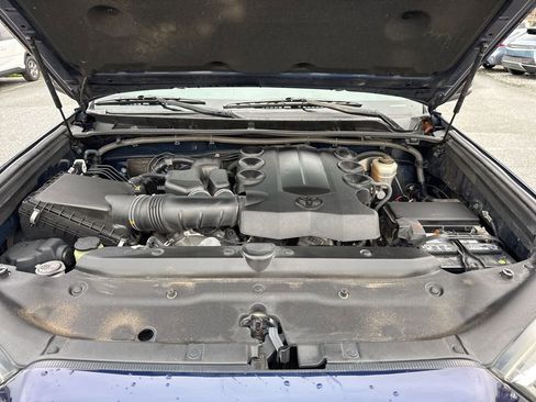 Used 2016 Toyota 4Runner SR5 Premium image 33