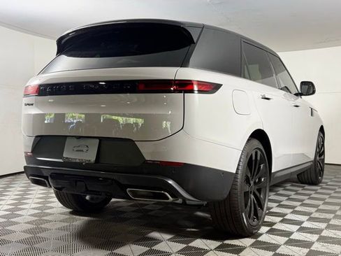 New 2026 Land Rover Range Rover Sport SE AWD/4WD image 8