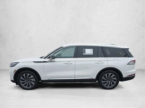 Used 2025 Lincoln Aviator AWD w/ Equipment Group 101A image 8