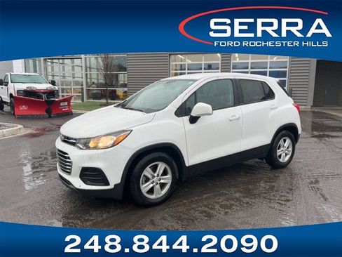 Used 2020 Chevrolet Trax LS w/ Tint and Cruise Package image 1