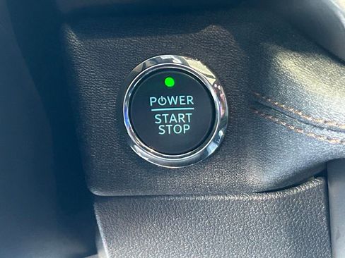 Used 2024 Ford F150 Lightning Lariat image 45