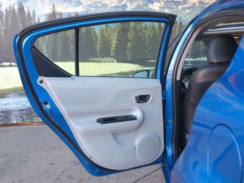 Used 2014 Toyota Prius C Four image 36