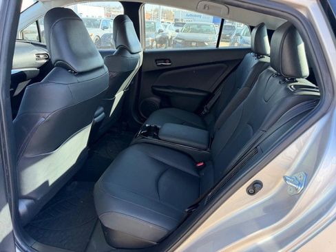 Used 2019 Toyota Prius Prime Advanced image 8
