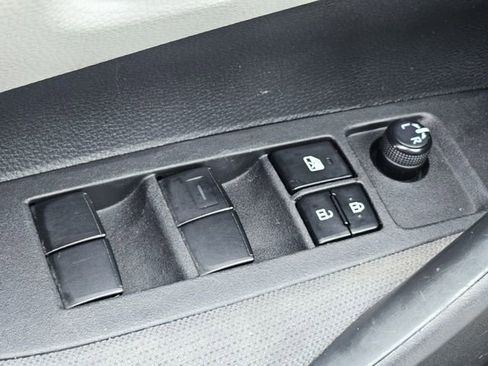 Used 2021 Toyota Corolla LE image 21