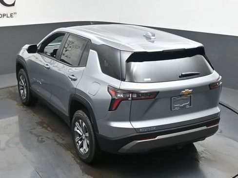 New 2026 Chevrolet Equinox LT w/ Safety and Technology Package FWD image 19