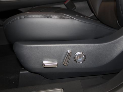 New 2026 Lincoln Nautilus Premier w/ Equipment Group 102A image 7