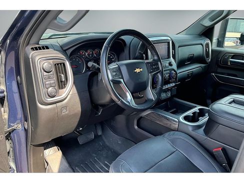 Used 2022 Chevrolet Silverado 3500 LTZ w/ LTZ Convenience Package AWD/4WD image 18