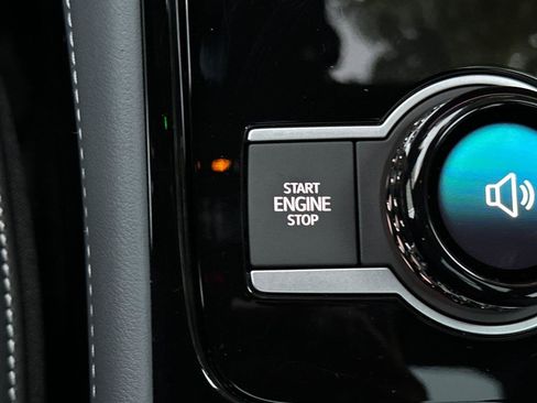 New 2026 Volkswagen Tiguan SEL R-Line image 22