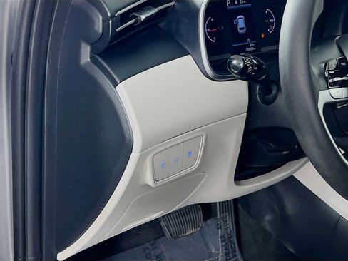 Certified 2023 Hyundai Tucson SEL AWD/4WD image 10