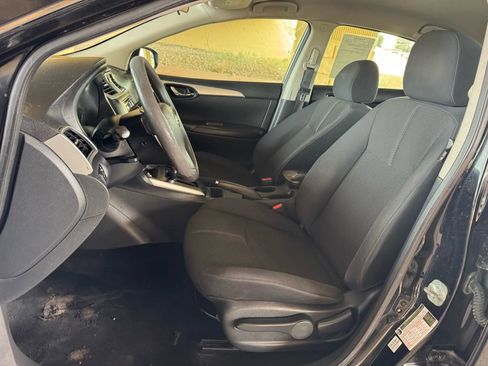 Used 2017 Nissan Sentra S image 11