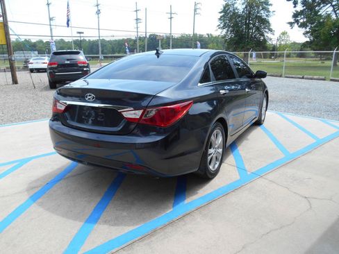 Used 2011 Hyundai Sonata Limited FWD image 3