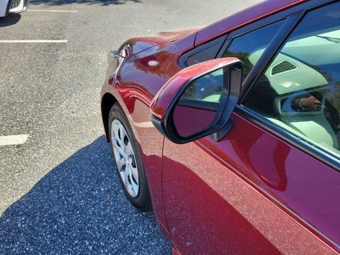 Used 2025 Toyota Corolla LE image 18