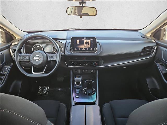 Used 2024 Nissan Rogue S FWD image 17