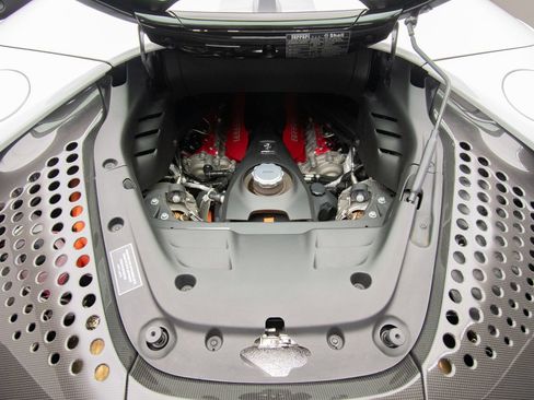 Used 2022 Ferrari SF90 Spider AWD/4WD image 47
