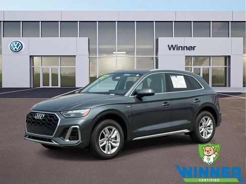 Used 2023 Audi Q5 2.0T Premium w/ Convenience Package AWD/4WD image 1
