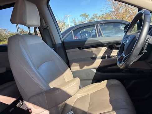 Used 2019 Honda Odyssey Elite image 8