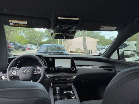 Certified 2025 Lexus RX 350 FWD image 18