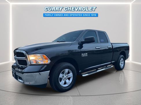 Used 2018 RAM 1500 Classic SLT image 4